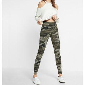 Camo leggings